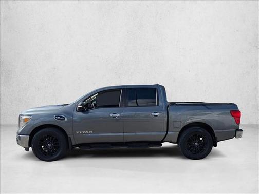 2017 Nissan Titan SV