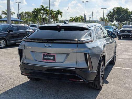 2024 Cadillac LYRIQ Luxury w/1SE