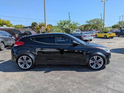 2016 Hyundai Veloster Base