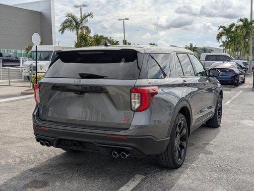 2022 Ford Explorer ST