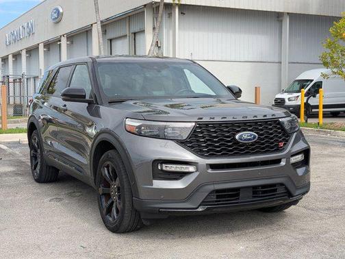 2022 Ford Explorer ST