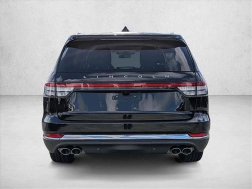 Infinite Black Metallic Clearcoat 2025 Lincoln Aviator Premiere