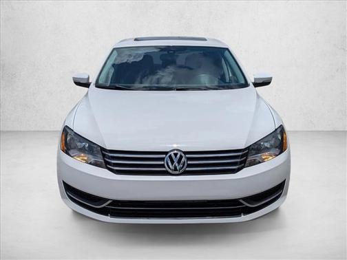 Black 2013 Volkswagen Passat 2.5 SE