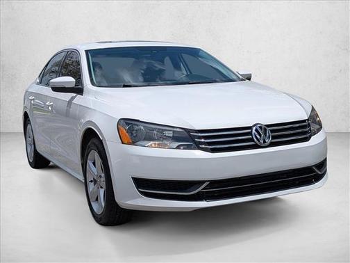 Black 2013 Volkswagen Passat 2.5 SE