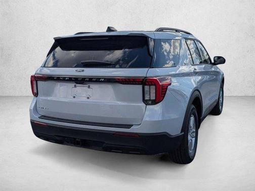 Space White Metallic 2026 Ford Explorer Active