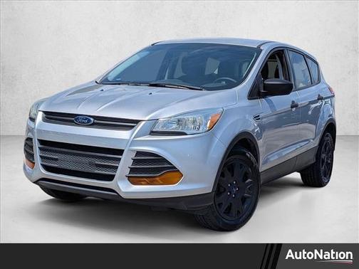 Ingot Silver Metallic 2014 Ford Escape S