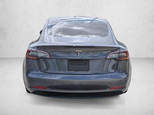 Silver/Gray 2021 Tesla Model 3 Standard Range Plus