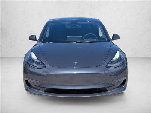 Silver/Gray 2021 Tesla Model 3 Standard Range Plus