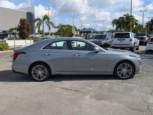 2023 Cadillac CT4 Premium Luxury