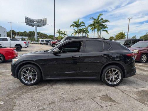 2018 Alfa Romeo Stelvio Ti Sport