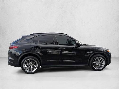 2018 Alfa Romeo Stelvio Ti Sport