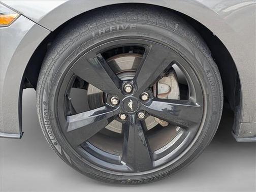 2021 Ford Mustang EcoBoost