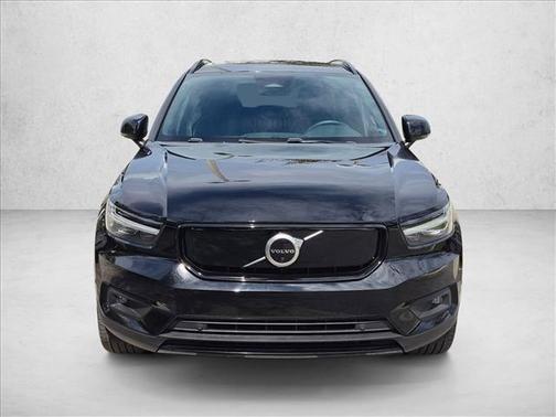 Onyx Black Metallic 2022 Volvo XC40 Recharge Pure Electric P8 Twin Plus