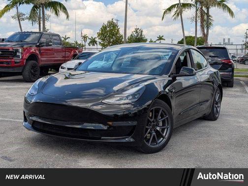 2021 Tesla Model 3 Standard Range Plus