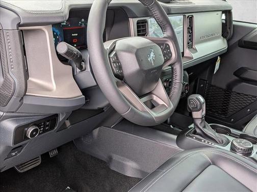 Oxford White 2026 Ford Bronco Outer Banks