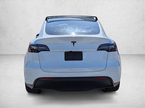 Pearl White Multi-Coat 2023 Tesla Model Y Long Range Dual Motor All-Wheel Drive