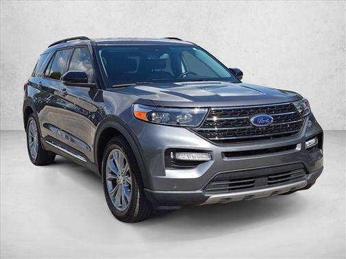 Carbonized Gray Metallic 2024 Ford Explorer XLT