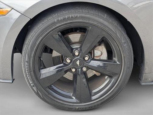 2021 Ford Mustang EcoBoost