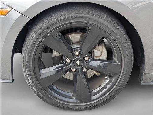 2021 Ford Mustang EcoBoost