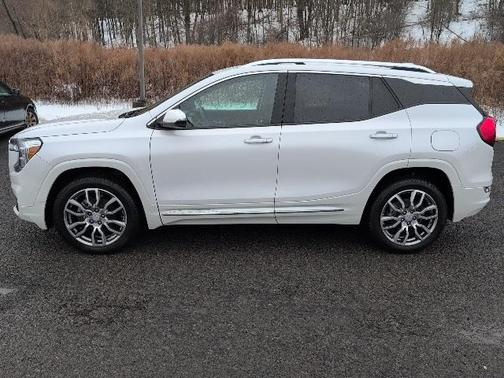 2023 GMC Terrain Denali