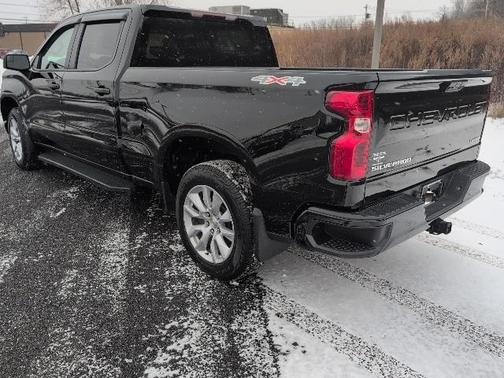 2022 Chevrolet Silverado 1500 Custom