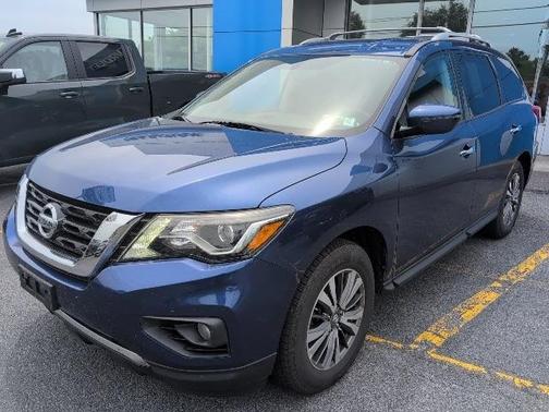 2018 Nissan Pathfinder SV