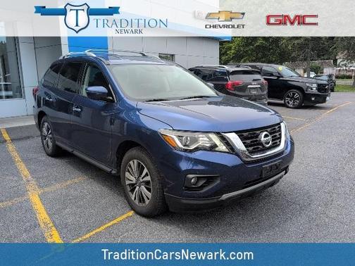 2018 Nissan Pathfinder SV