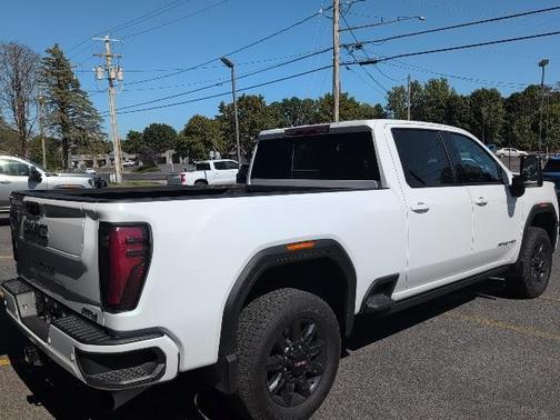 2024 GMC Sierra 2500 AT4