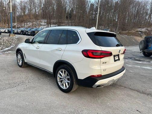 Alpine White 2022 BMW X5 xDrive40i