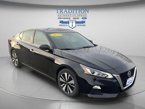 2022 Nissan Altima 2.5 SV