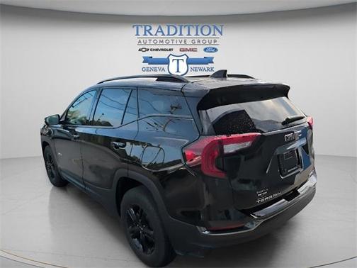 2024 GMC Terrain AT4