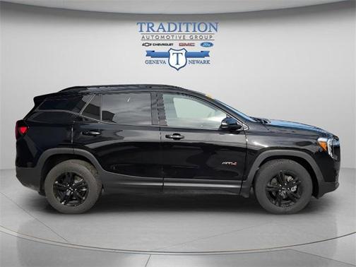 2024 GMC Terrain AT4