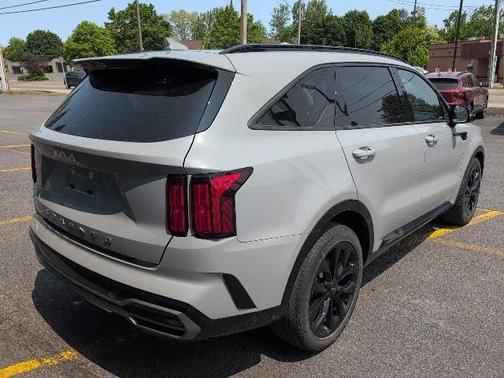 2022 Kia Sorento SX