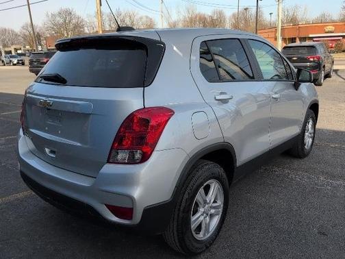 2022 Chevrolet Trax LS