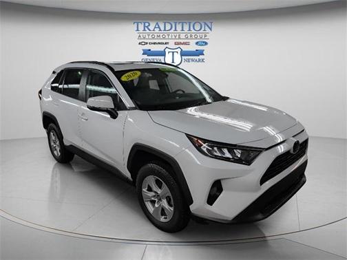2020 Toyota RAV4 XLE