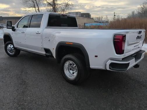 2024 GMC Sierra 3500 Denali Ultimate