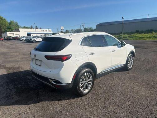 Summit White 2022 Buick Envision Preferred