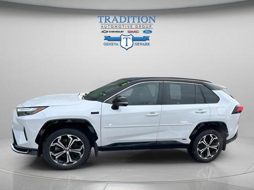 Ice 2023 Toyota RAV4 Prime XSE