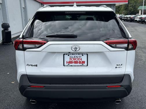 2025 Toyota RAV4 Hybrid XLE