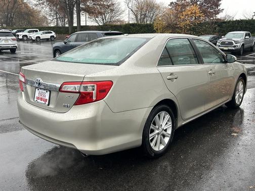 2014 Toyota Camry Hybrid XLE