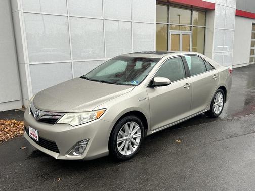 2014 Toyota Camry Hybrid XLE