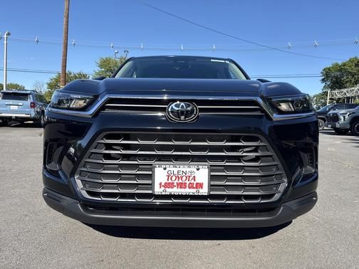 2025 Toyota Highlander LE