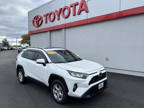 2020 Toyota RAV4 XLE