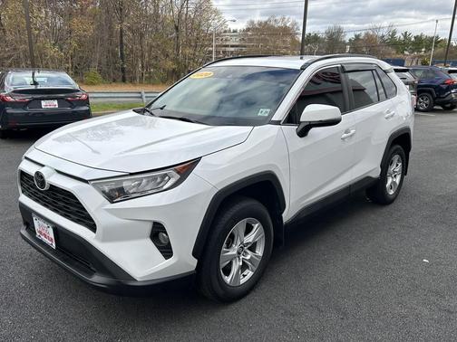 2020 Toyota RAV4 XLE