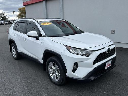 2020 Toyota RAV4 XLE
