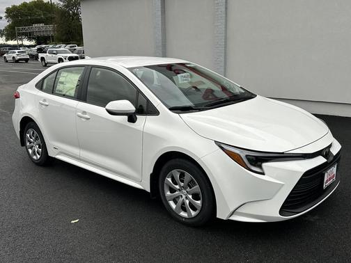 2026 Toyota Corolla Hybrid LE
