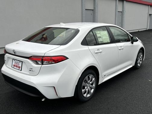 2026 Toyota Corolla Hybrid LE