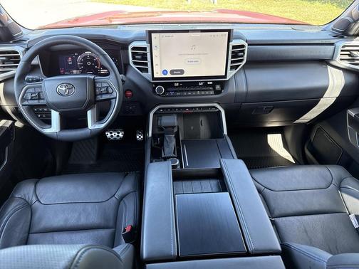 2025 Toyota Tundra Hybrid Platinum