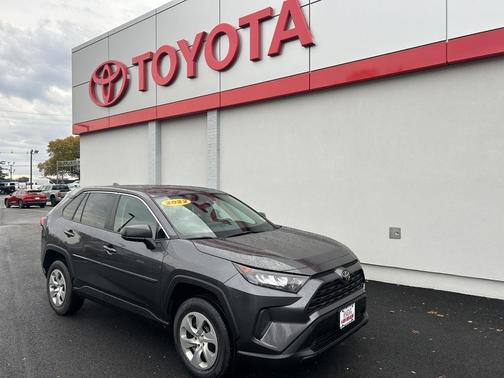 2022 Toyota RAV4 LE