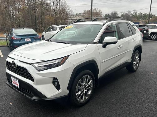 2023 Toyota RAV4 XLE Premium